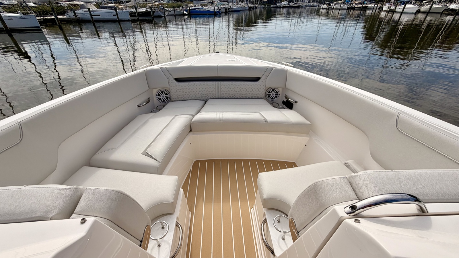 2026 Tiara Yachts 34 LX