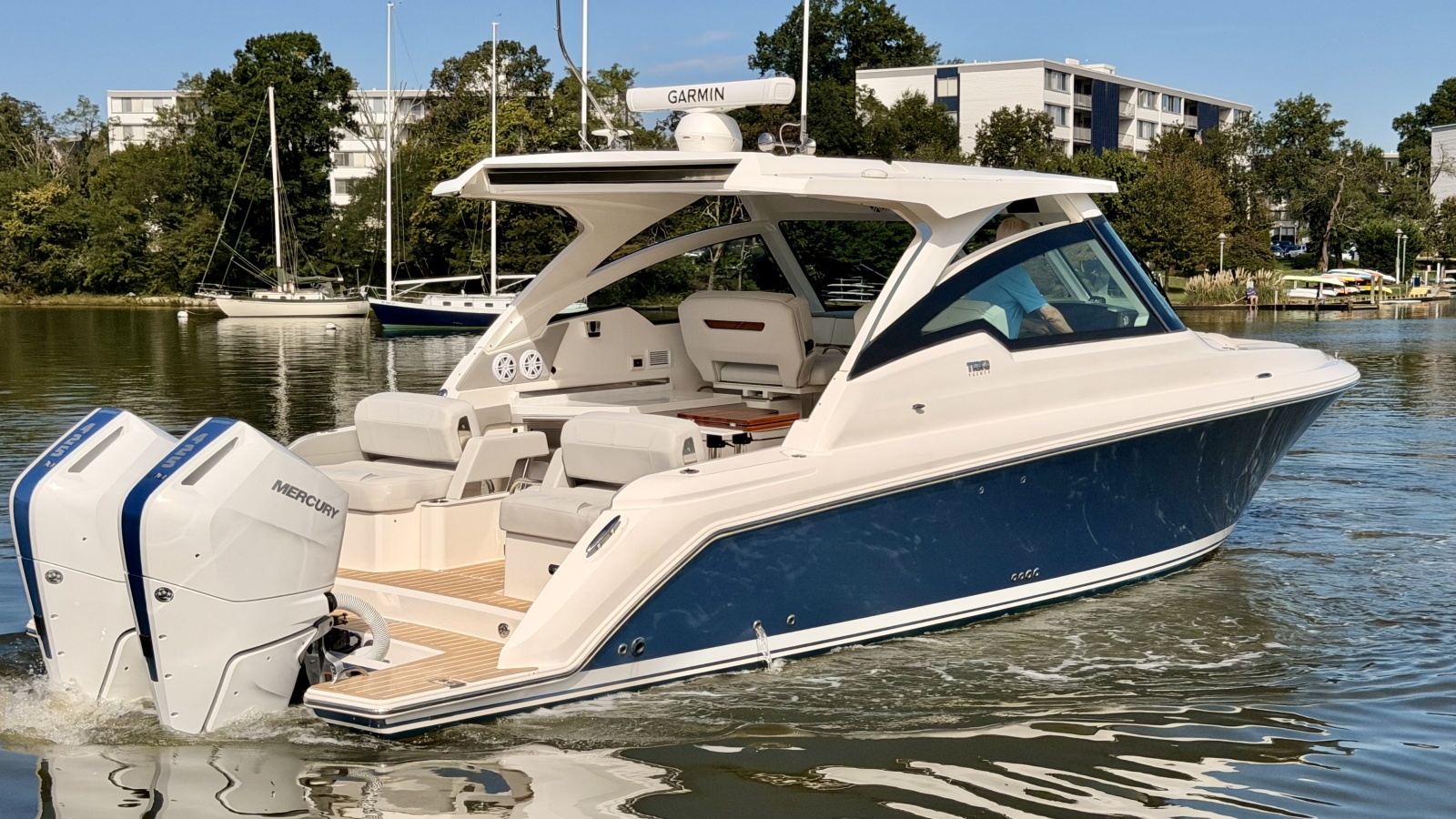 2026 Tiara Yachts 34 LX