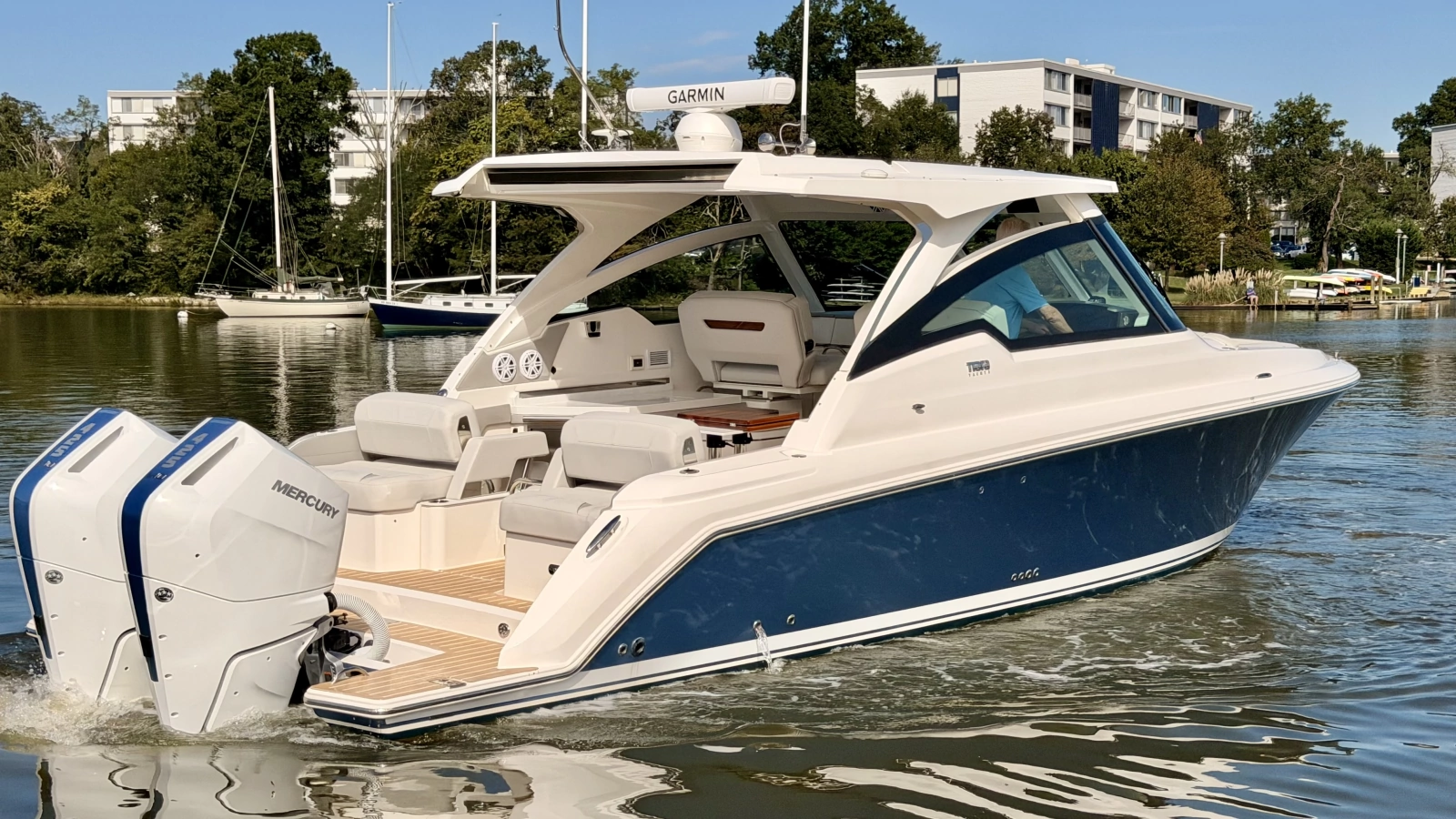 2026 Tiara Yachts 34 LX