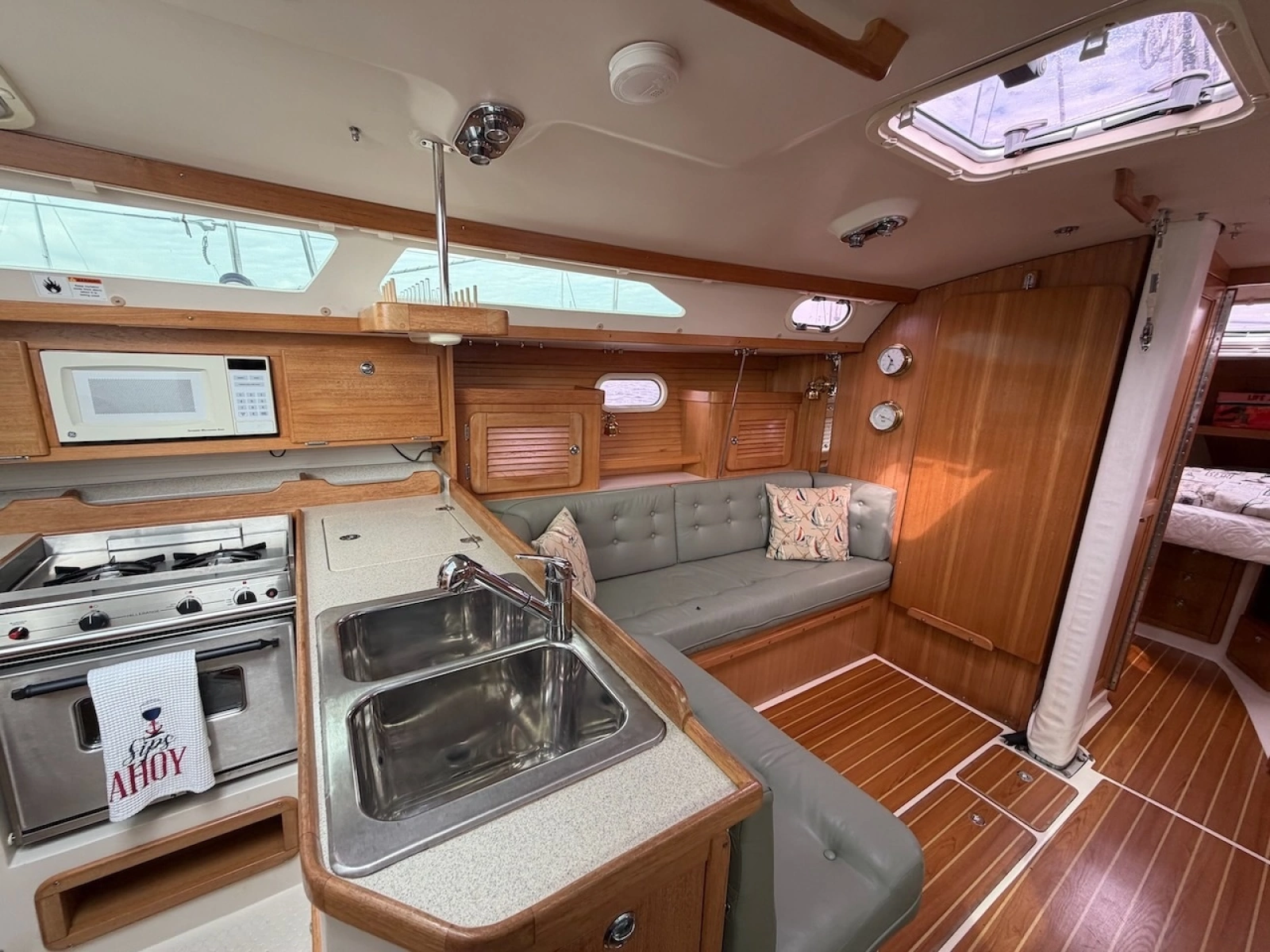 2005 Catalina 36 Mkll