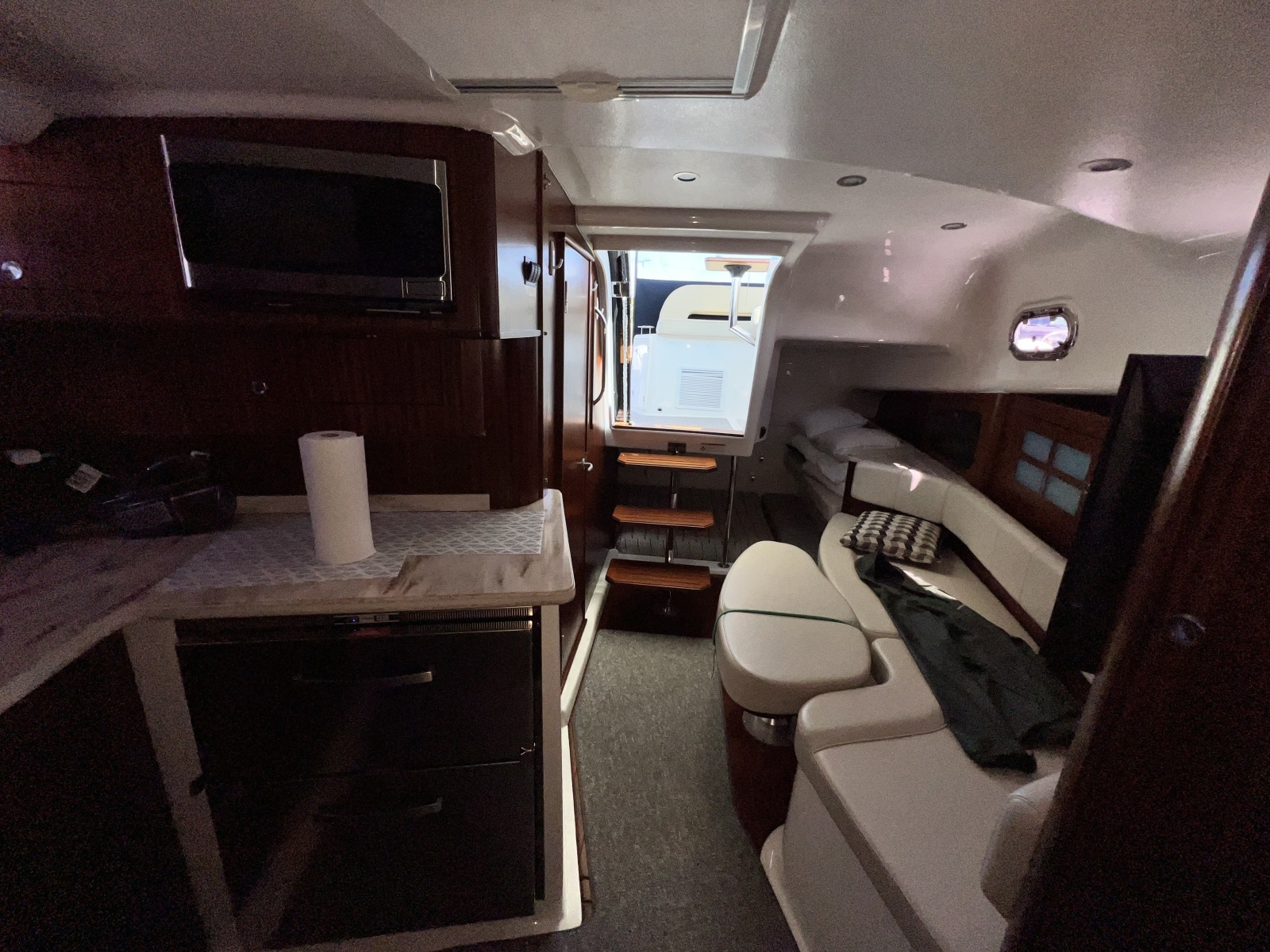 2020 Pursuit 385 Offshore
