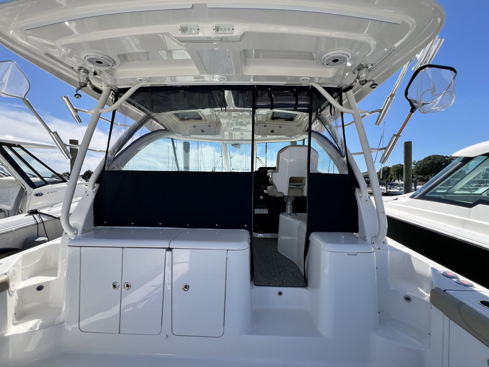 2020 Pursuit 385 Offshore