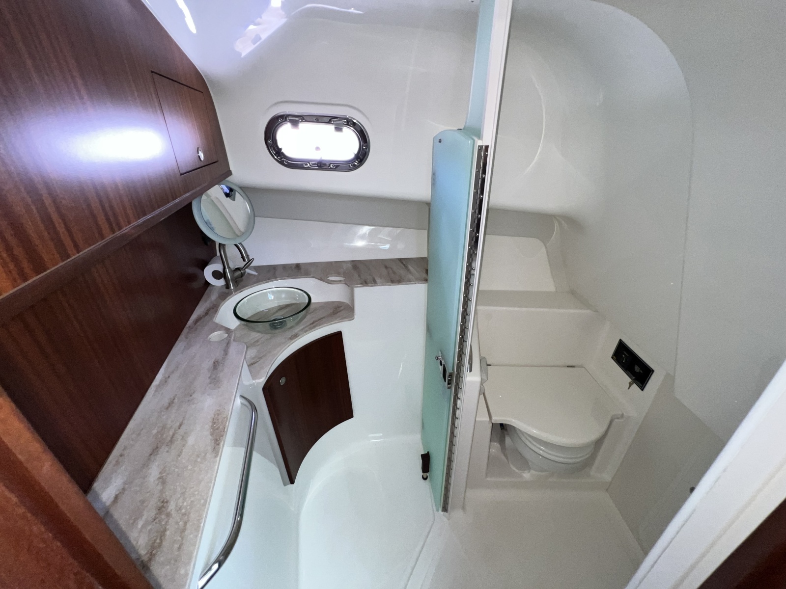 2020 Pursuit 385 Offshore