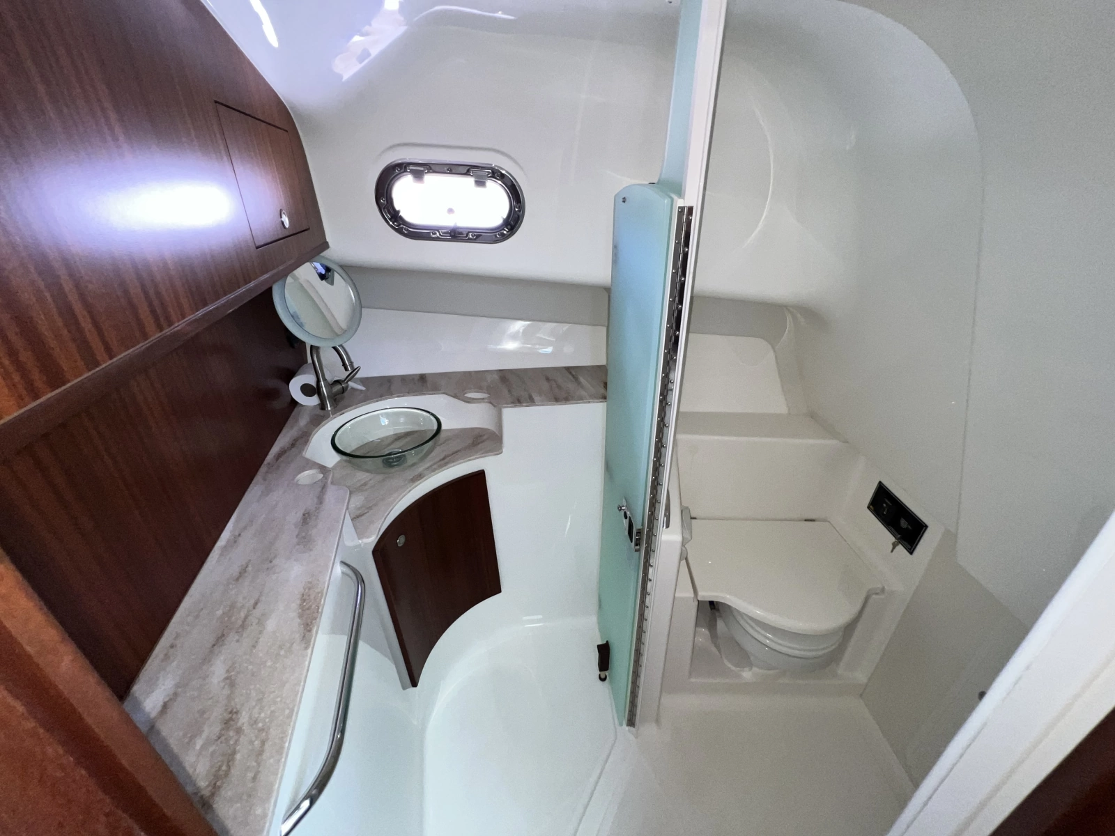 2020 Pursuit 385 Offshore