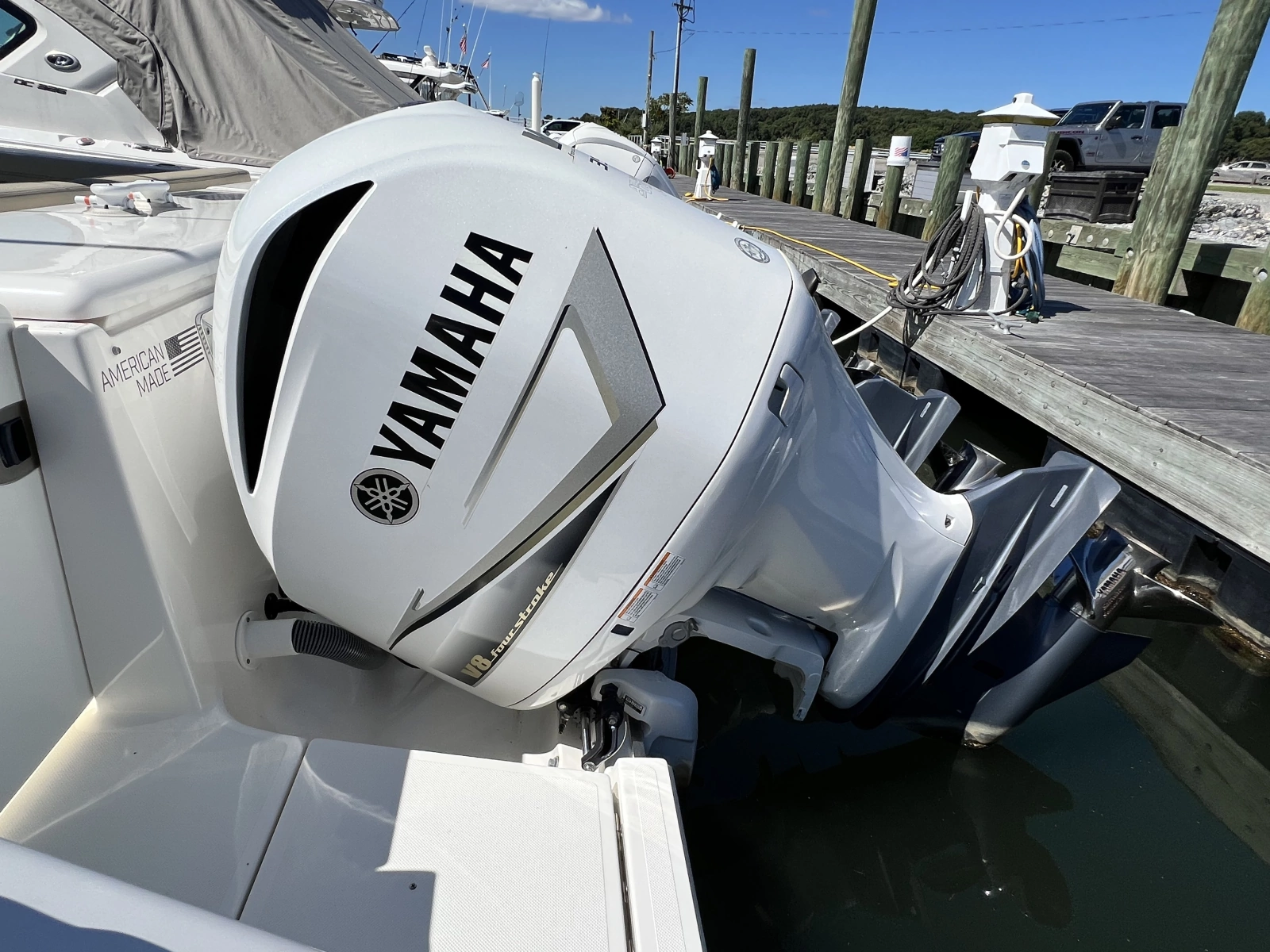 2020 Pursuit 385 Offshore