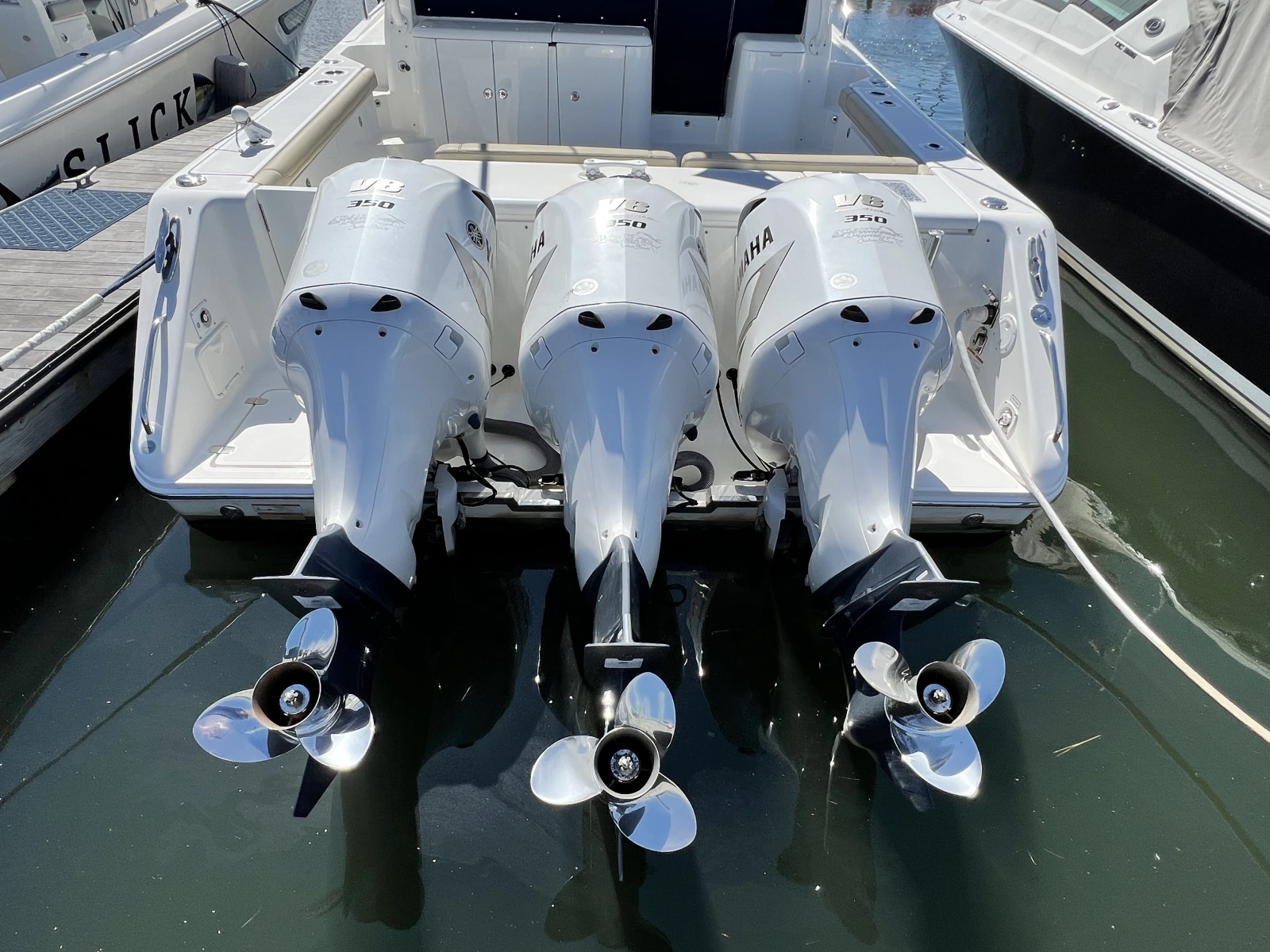 2020 Pursuit 385 Offshore