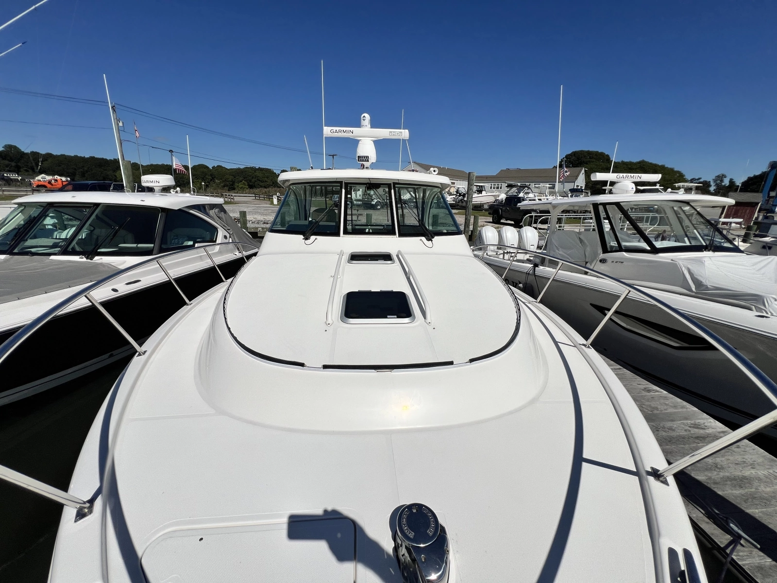 2020 Pursuit 385 Offshore