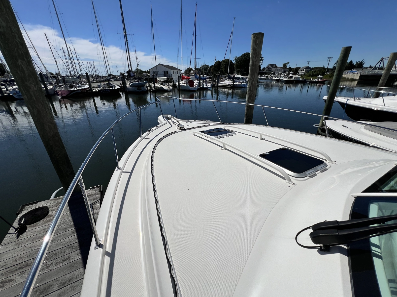 2020 Pursuit 385 Offshore