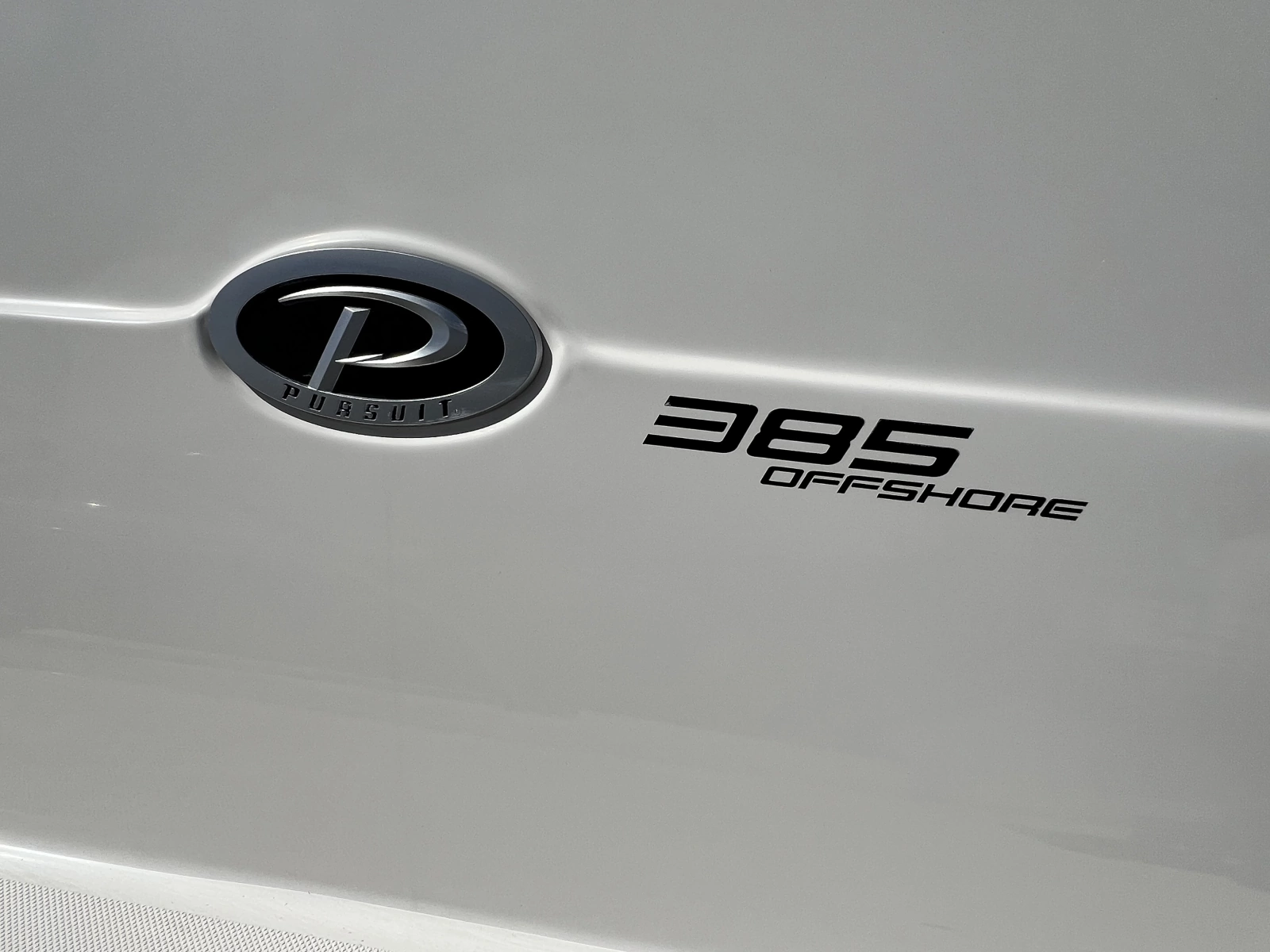 2020 Pursuit 385 Offshore