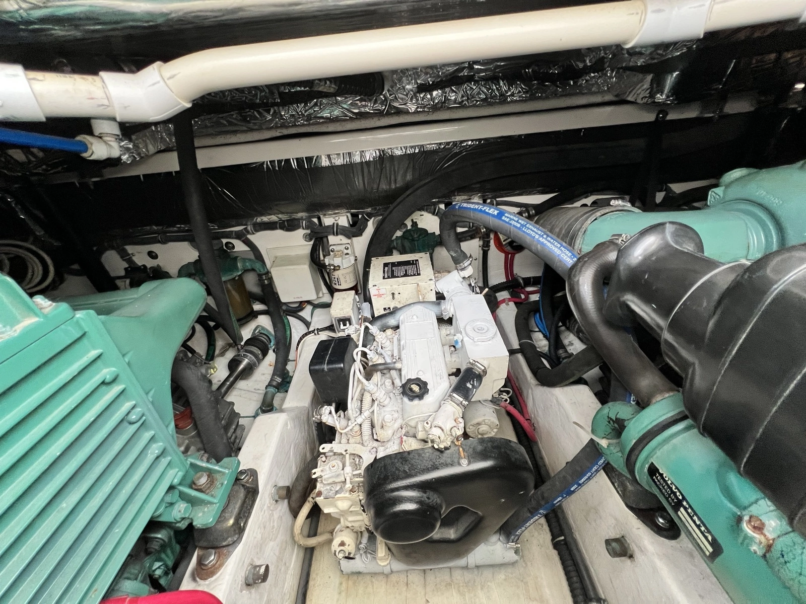 2003 Pursuit 3000 Offshore