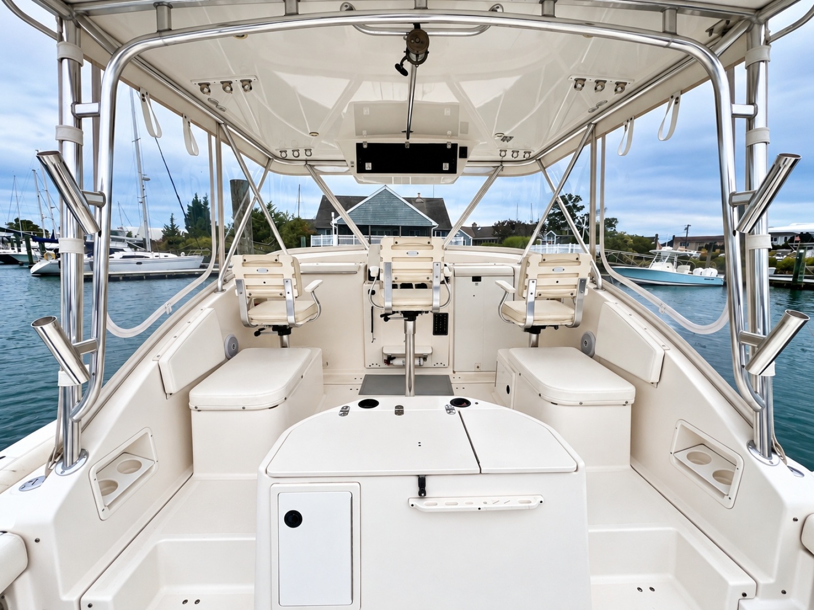 2003 Pursuit 3000 Offshore
