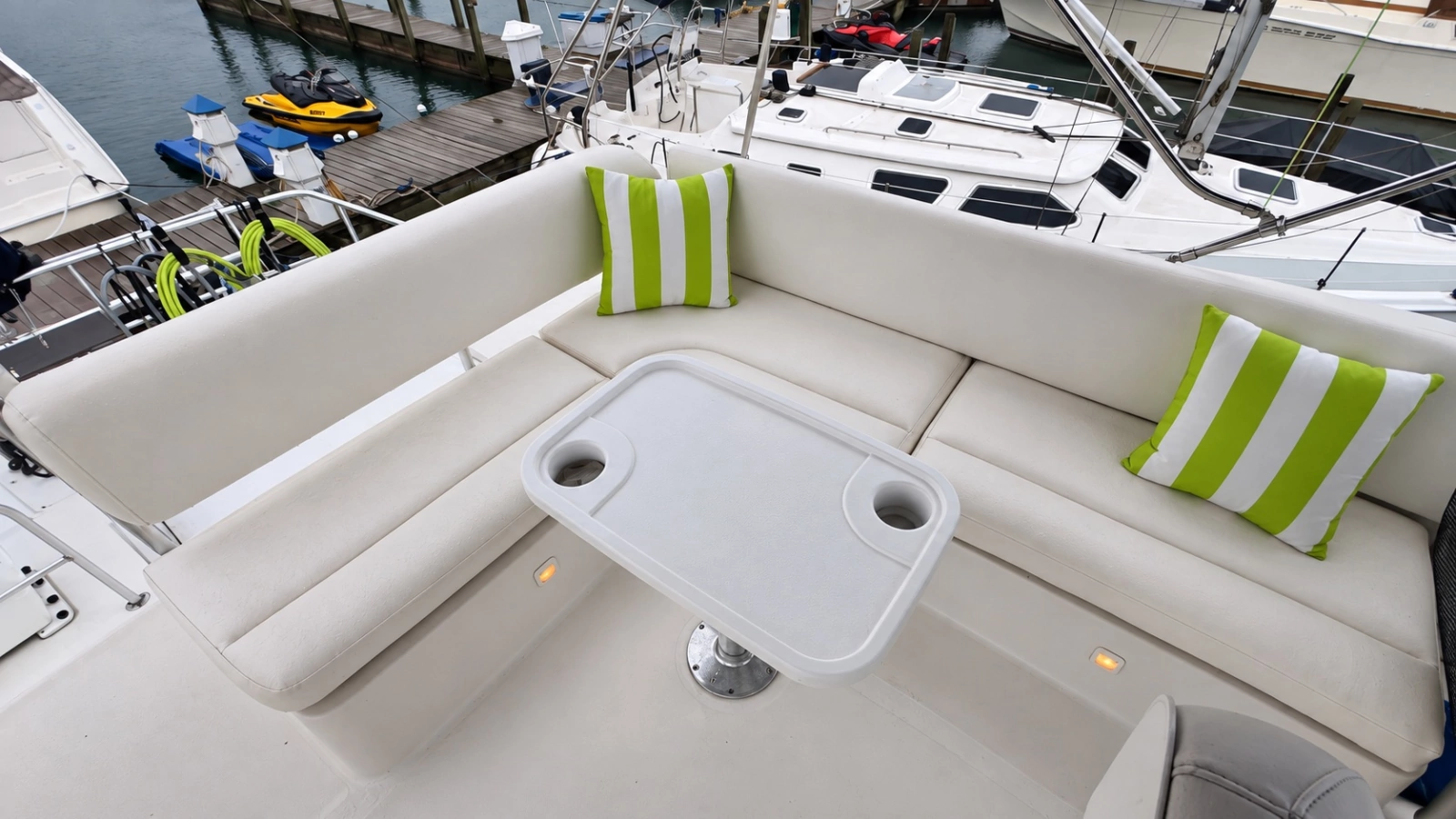 Flybridge Seating