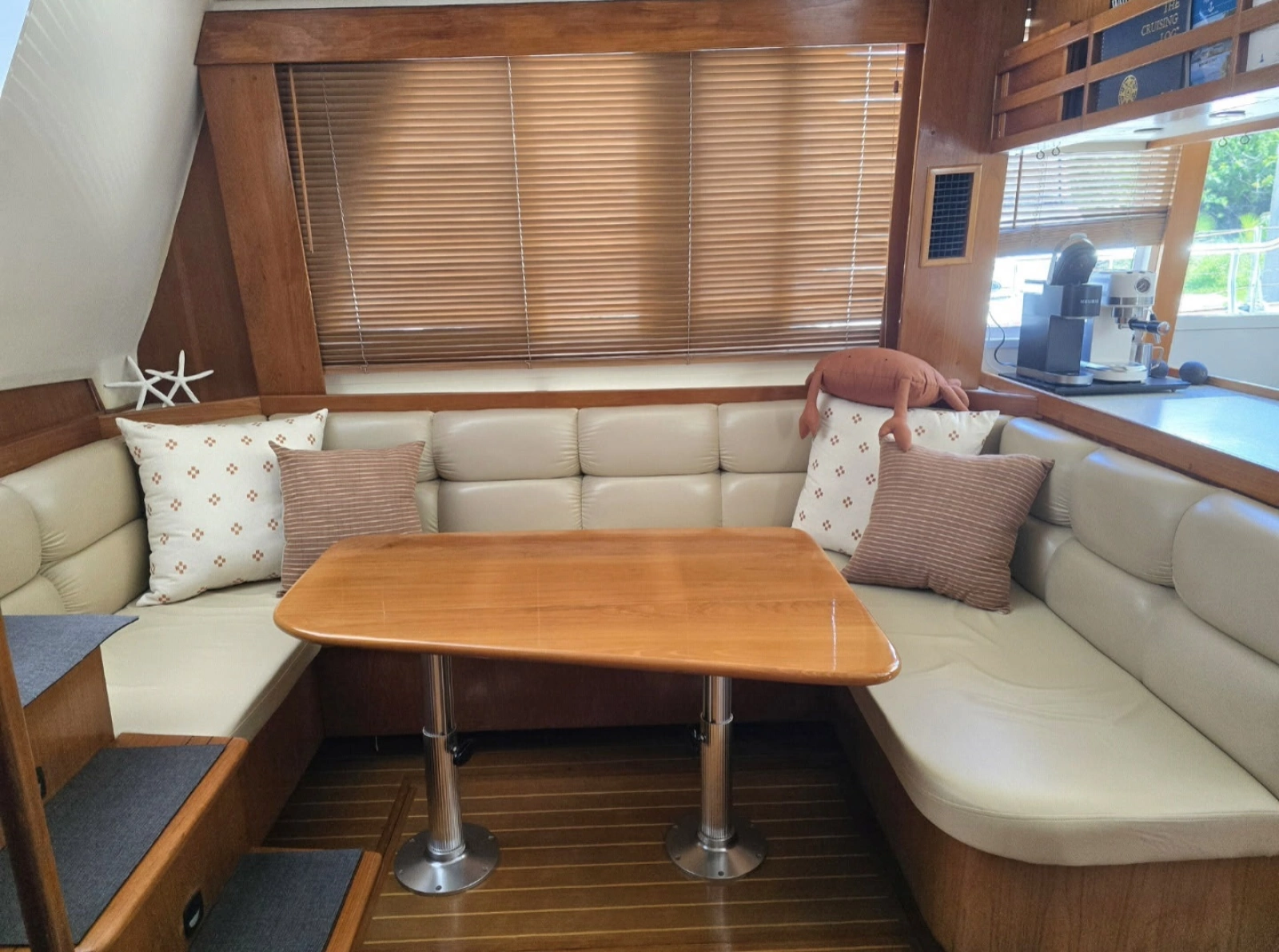 Dinette Seating