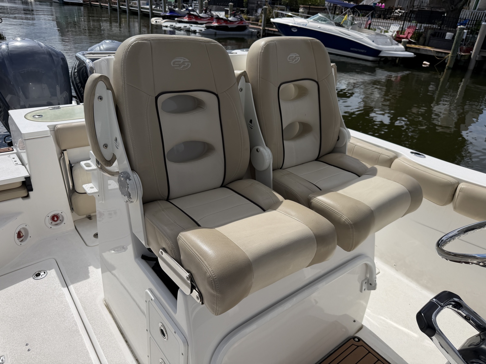 2017 Sea Fox 288 Commander