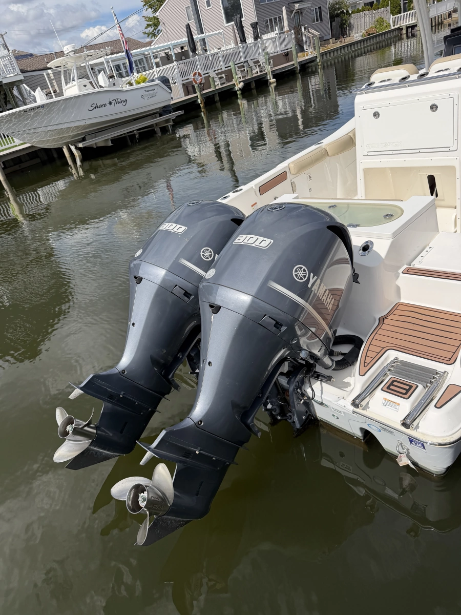 2017 Sea Fox 288 Commander