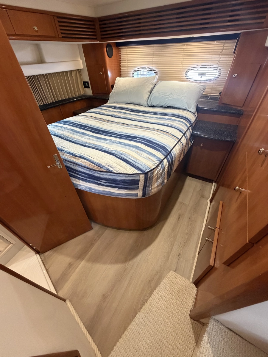 2000 Carver 396 Motor Yacht