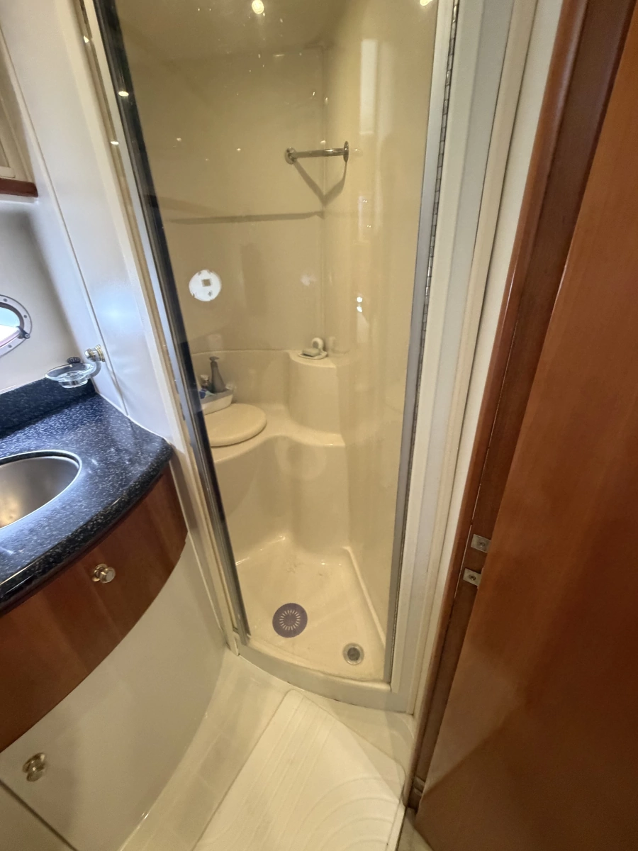 2000 Carver 396 Motor Yacht