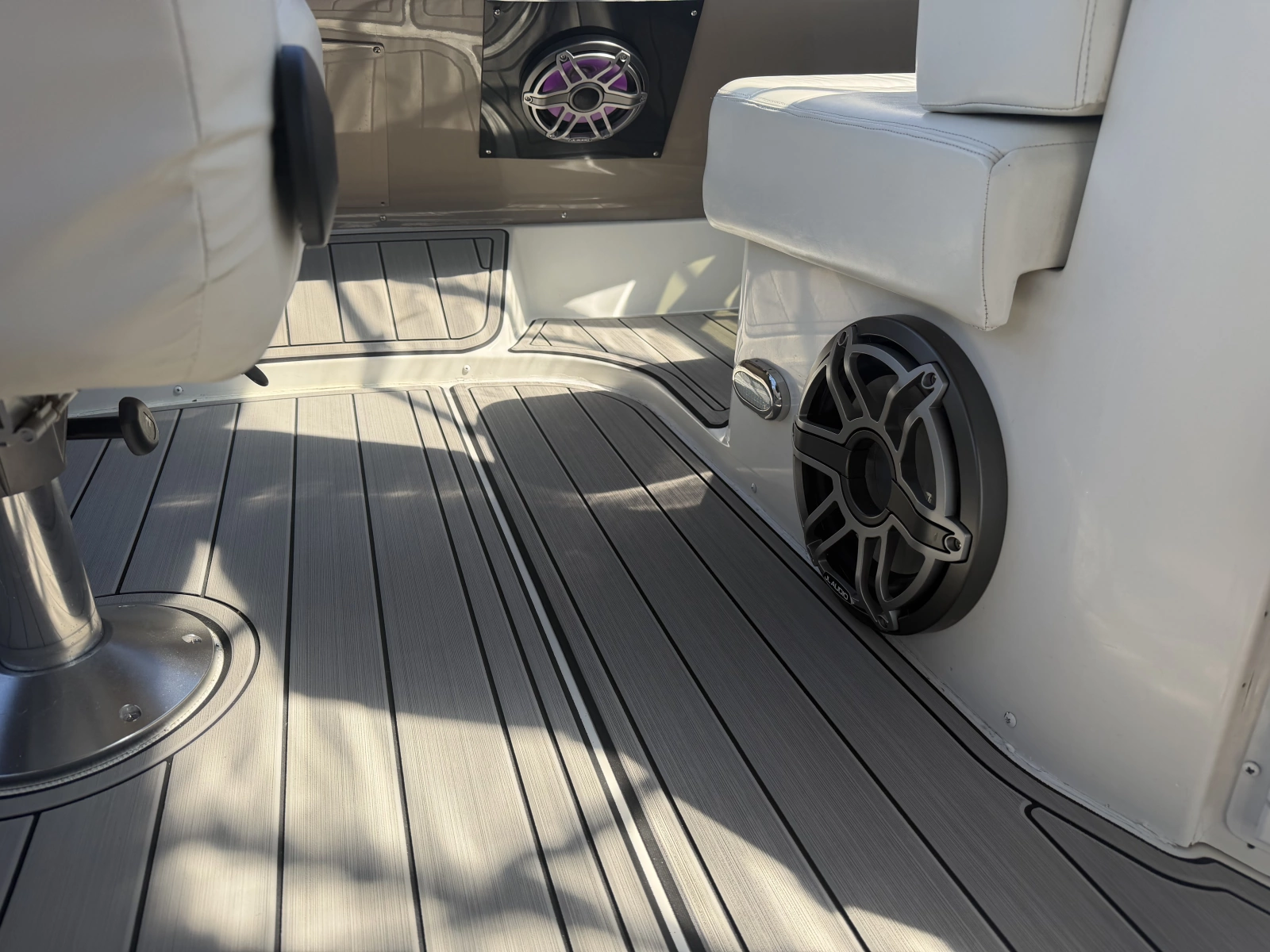 2000 Carver 396 Motor Yacht