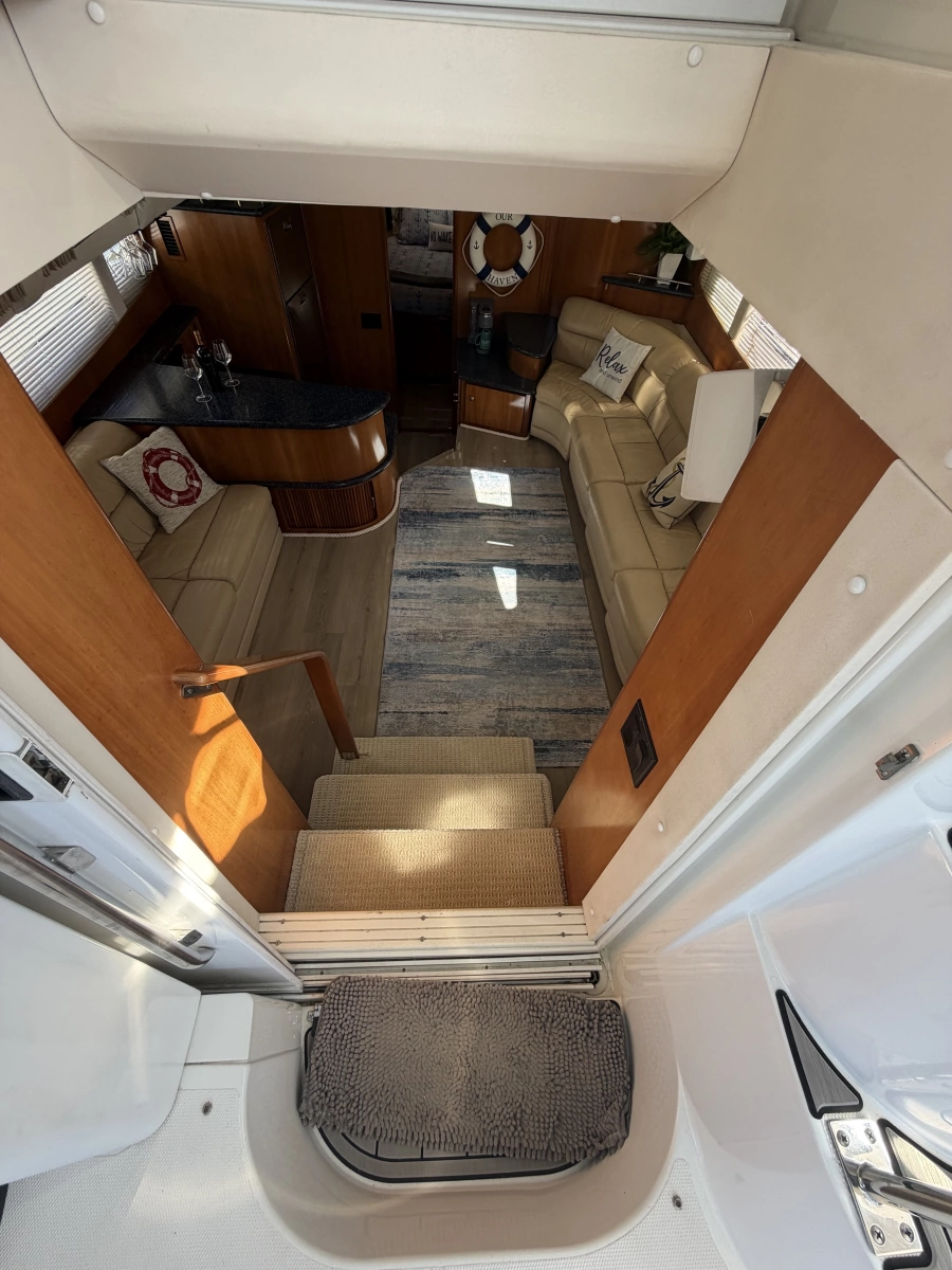 2000 Carver 396 Motor Yacht