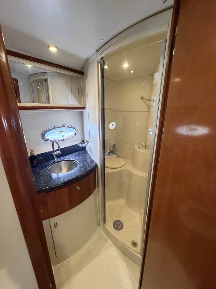 2000 Carver 396 Motor Yacht
