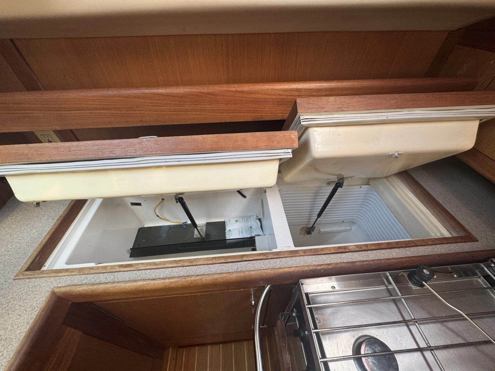 1999 Hunter 420