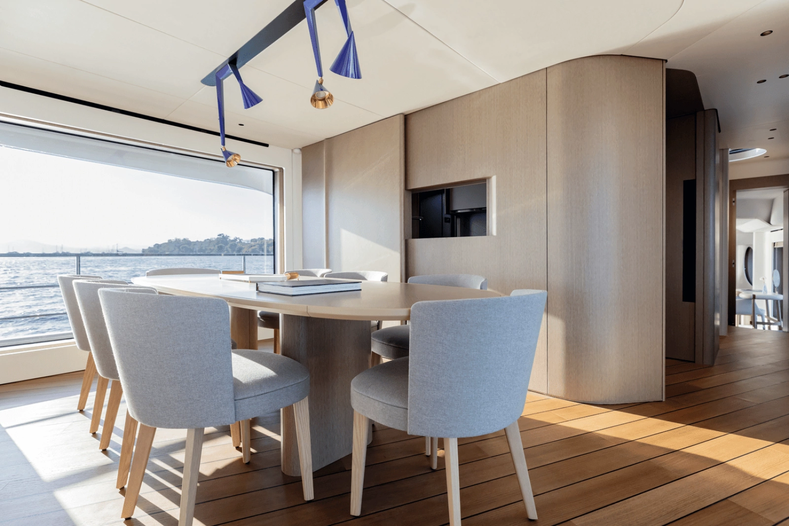 85ft Azimut Yacht For Sale