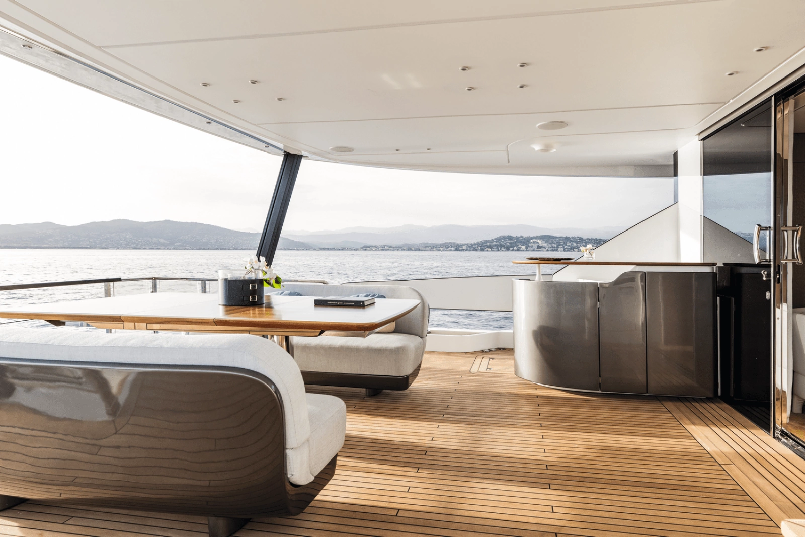 85ft Azimut Yacht For Sale