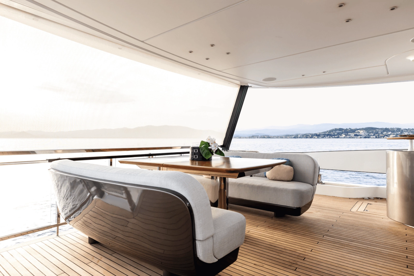 85ft Azimut Yacht For Sale