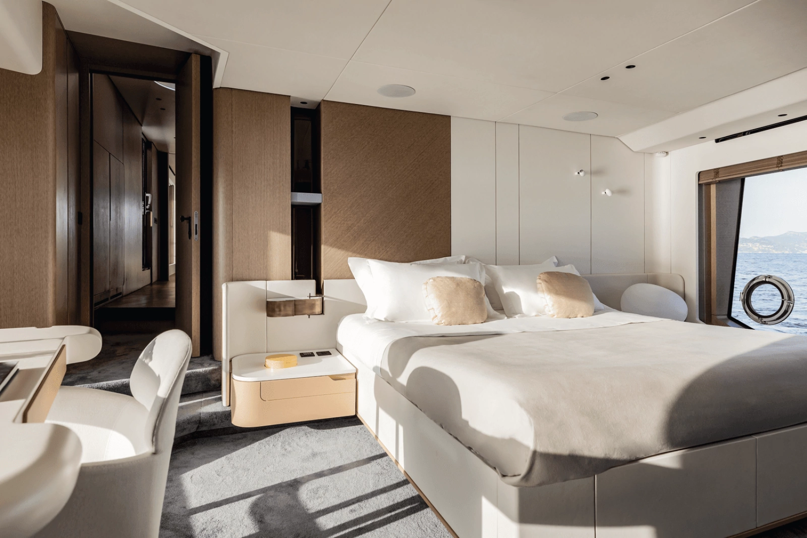 85ft Azimut Yacht For Sale