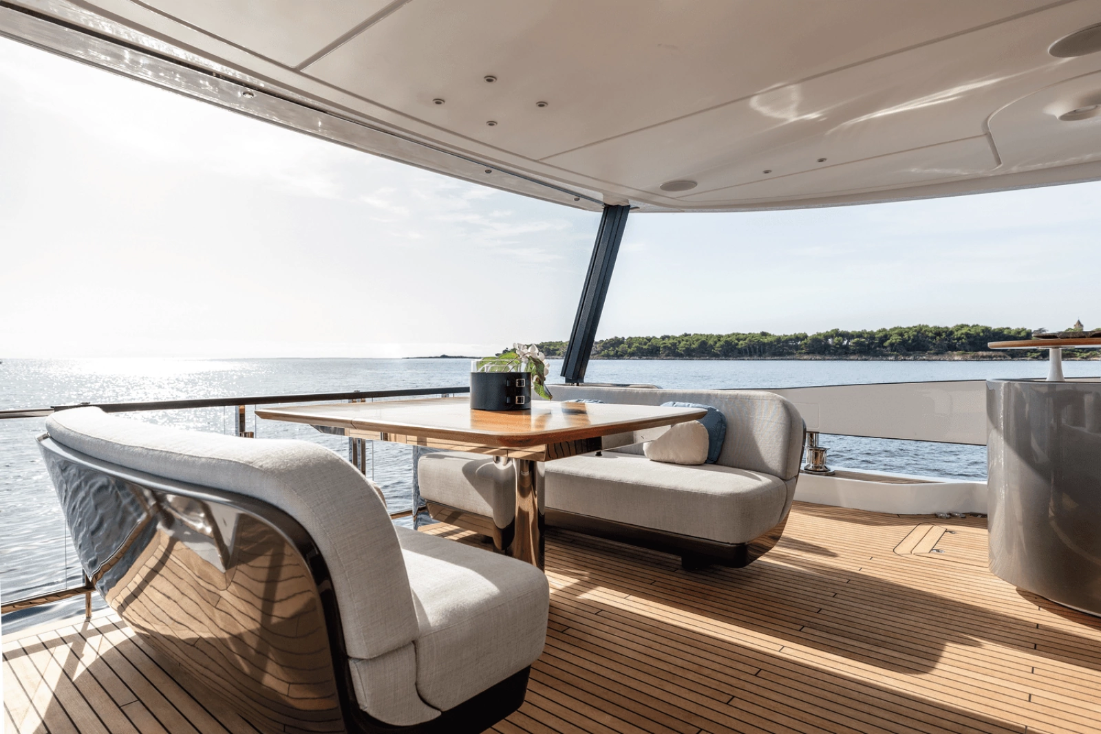 85ft Azimut Yacht For Sale