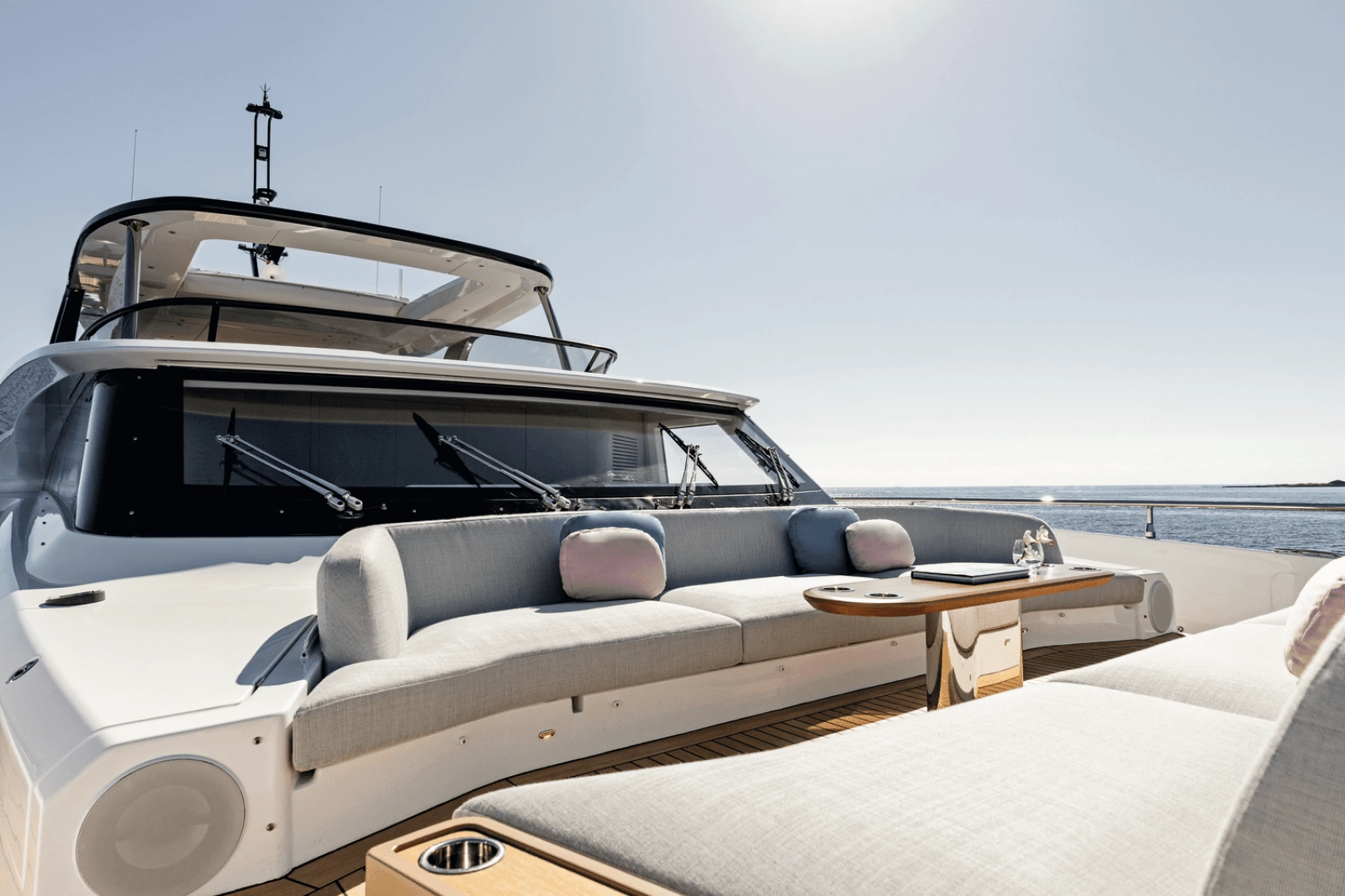 85ft Azimut Yacht For Sale
