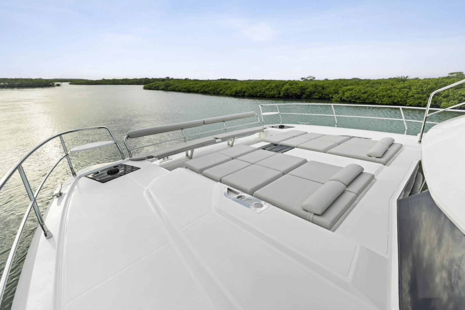 52ft Aquila Yacht For Sale
