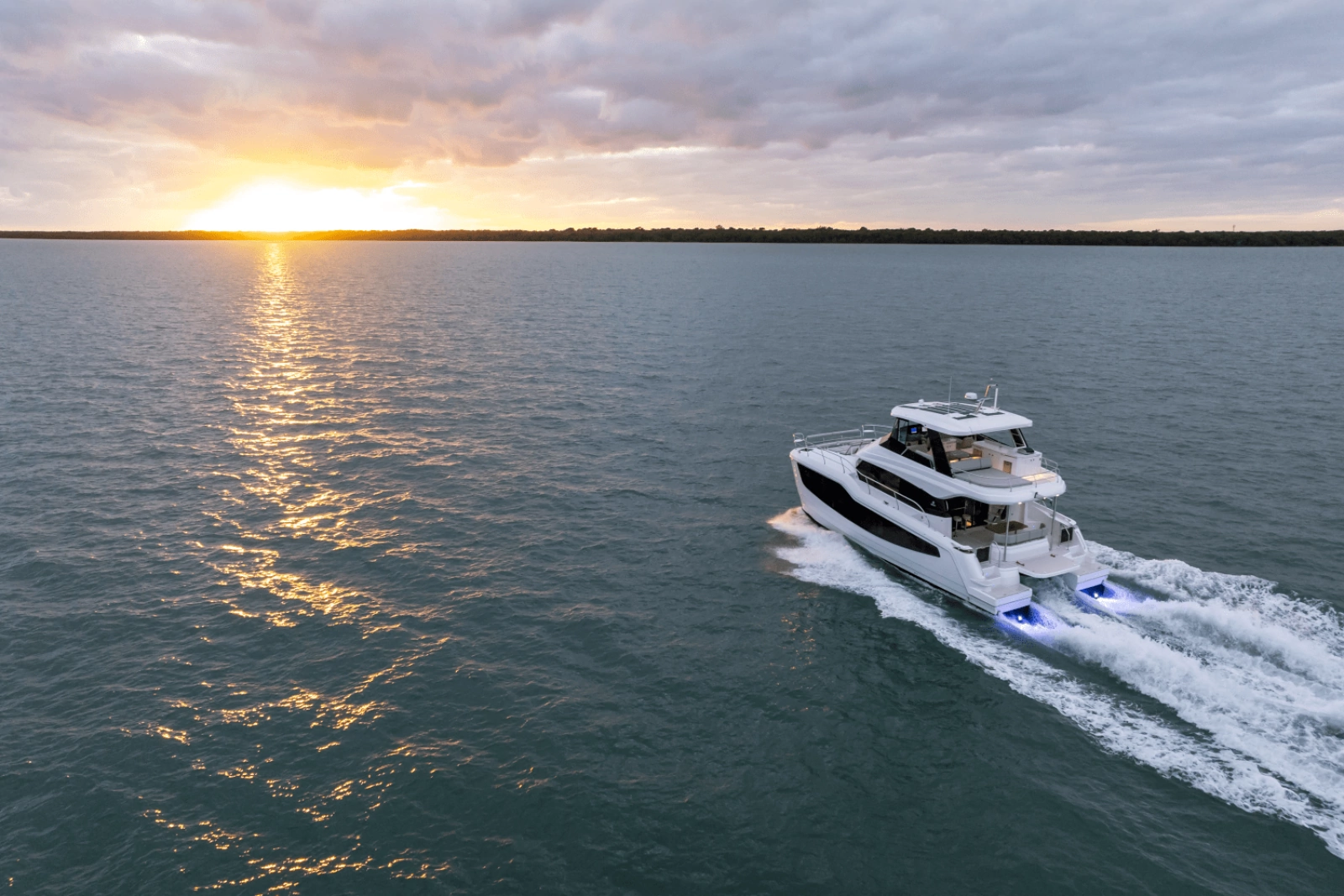52ft Aquila Yacht For Sale