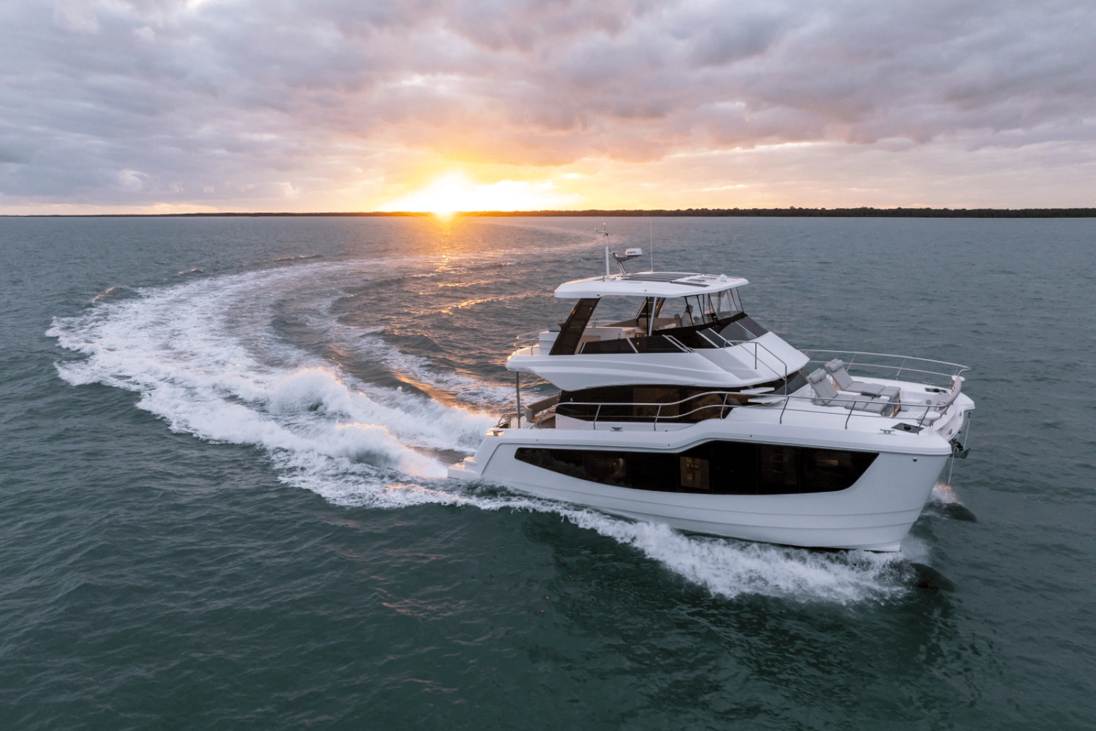 52ft Aquila Yacht For Sale