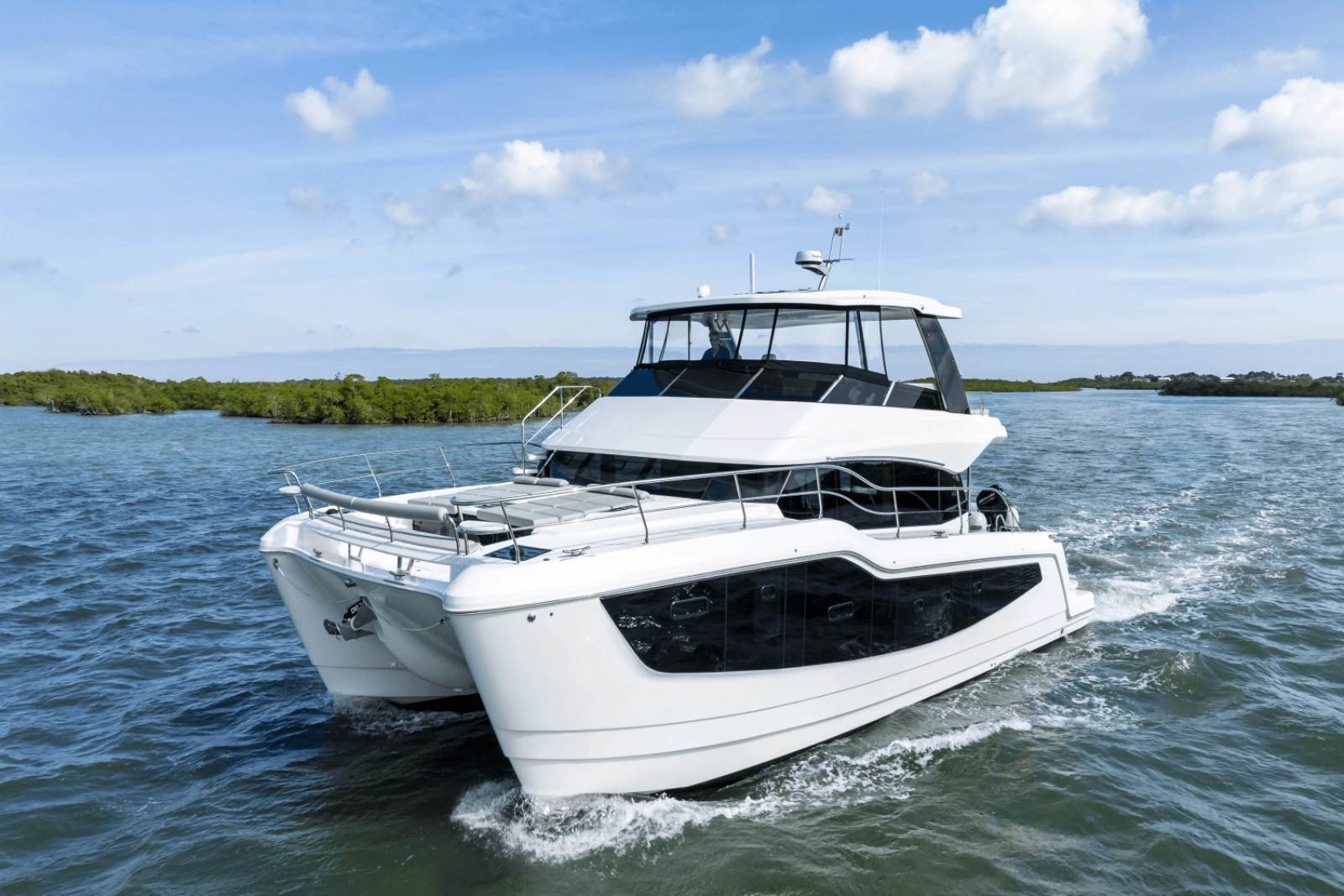 52ft Aquila Yacht For Sale
