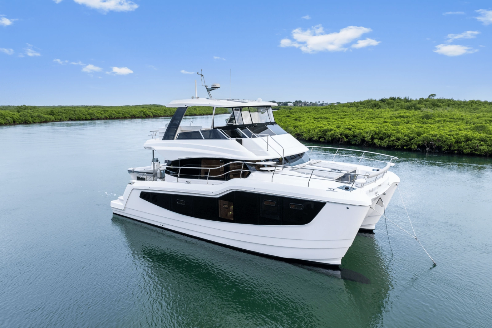 52ft Aquila Yacht For Sale