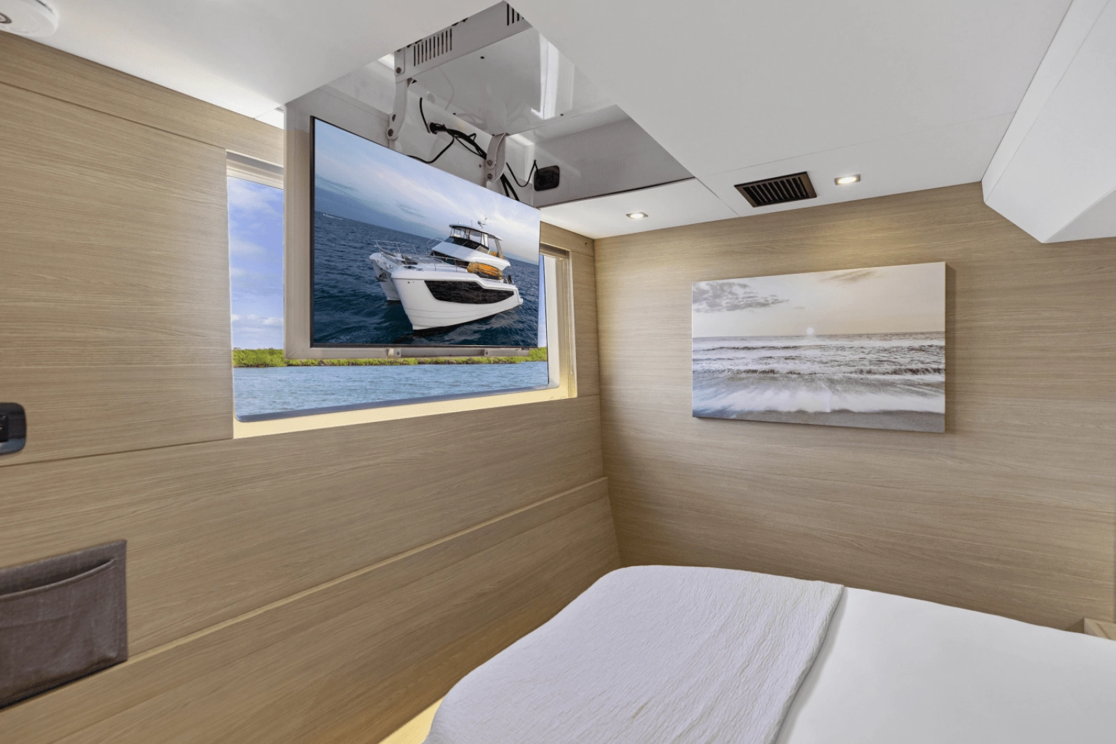 52ft Aquila Yacht For Sale