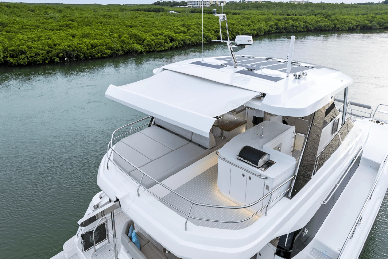 52ft Aquila Yacht For Sale