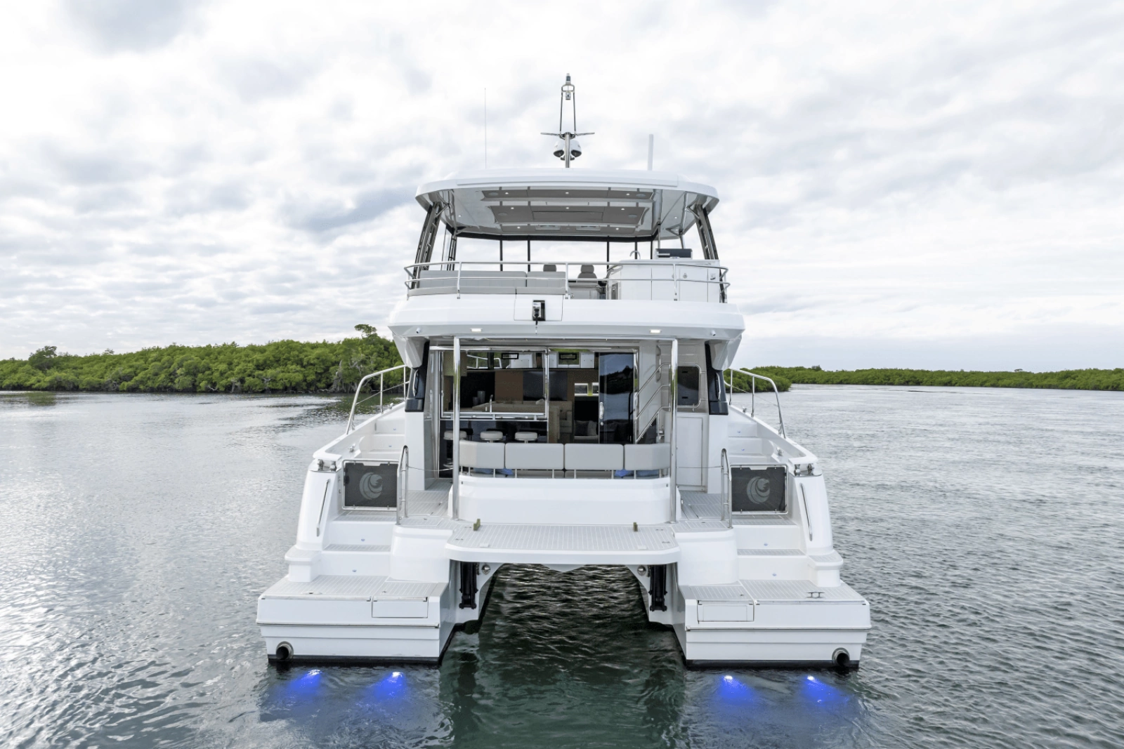 52ft Aquila Yacht For Sale