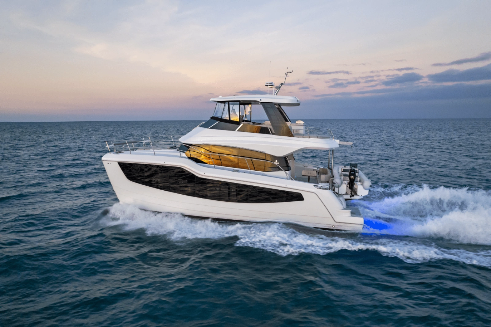 52ft Aquila Yacht For Sale