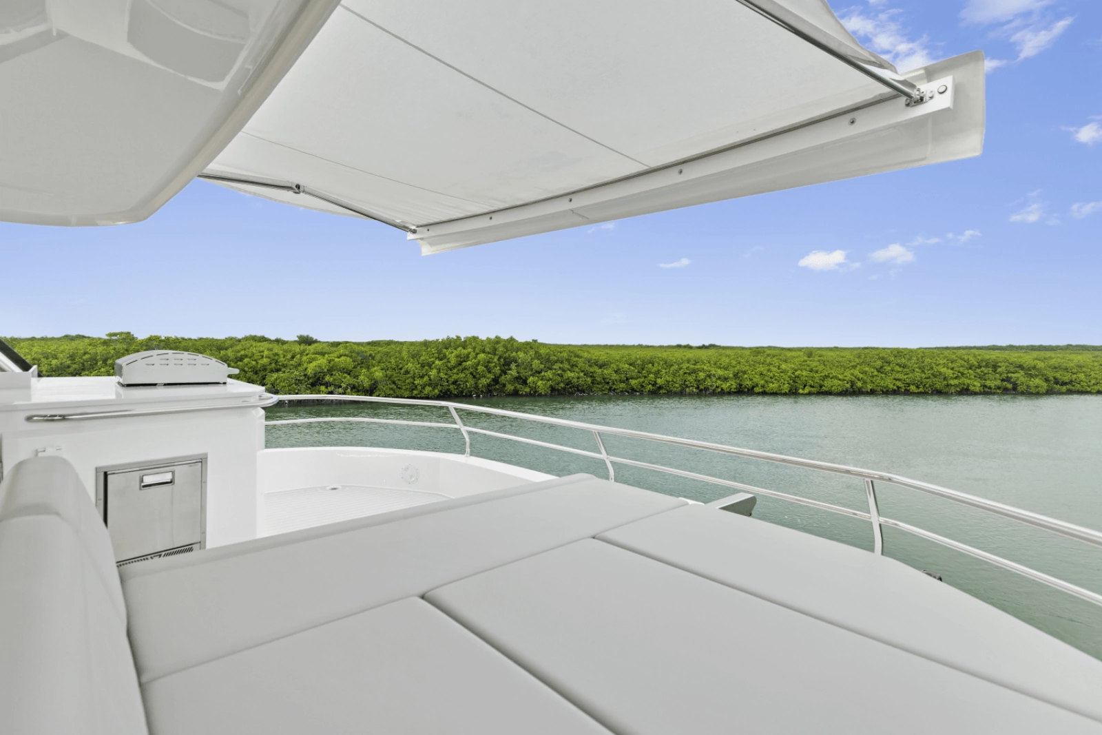 52ft Aquila Yacht For Sale
