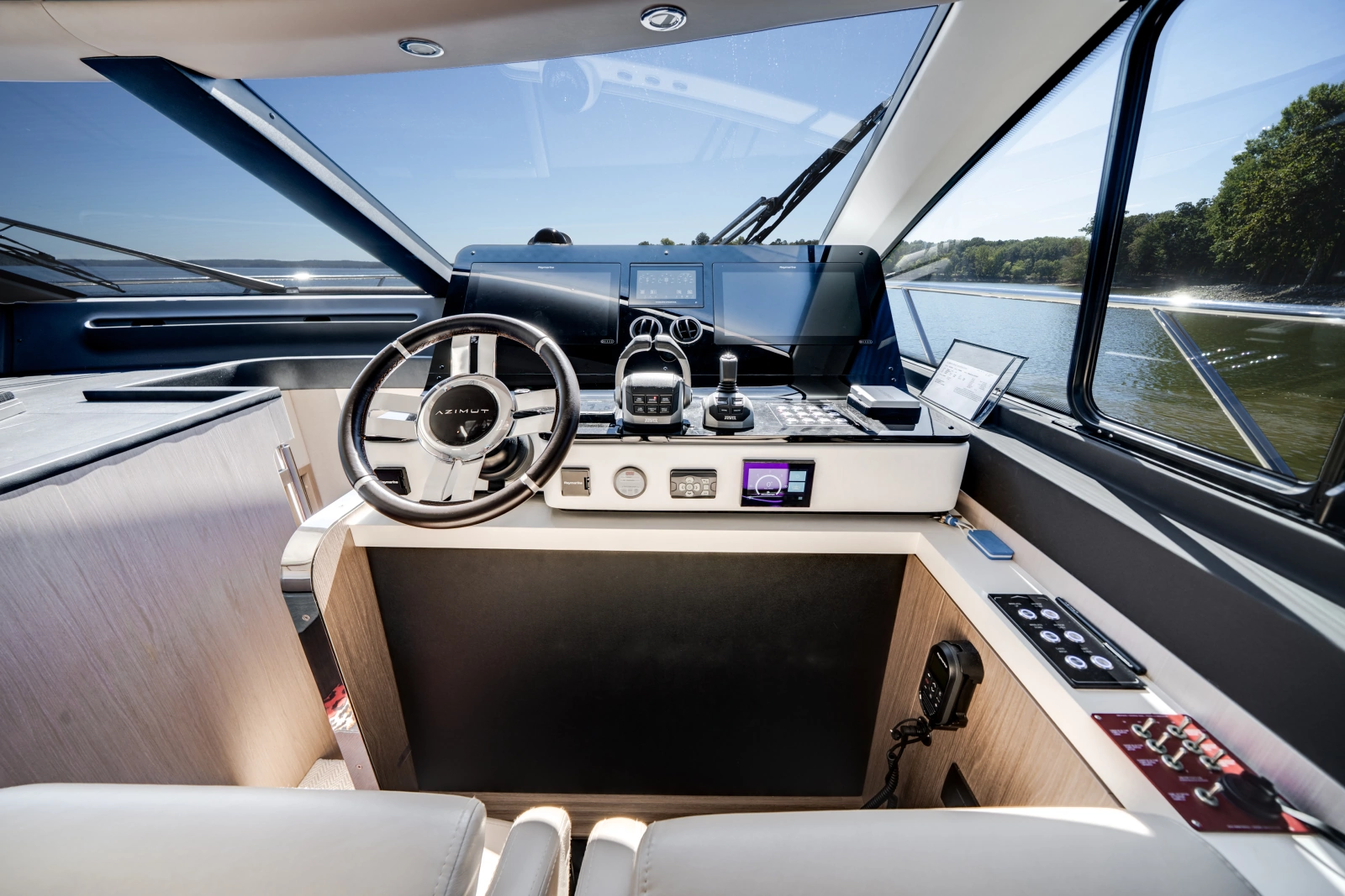 60ft Azimut Yacht For Sale