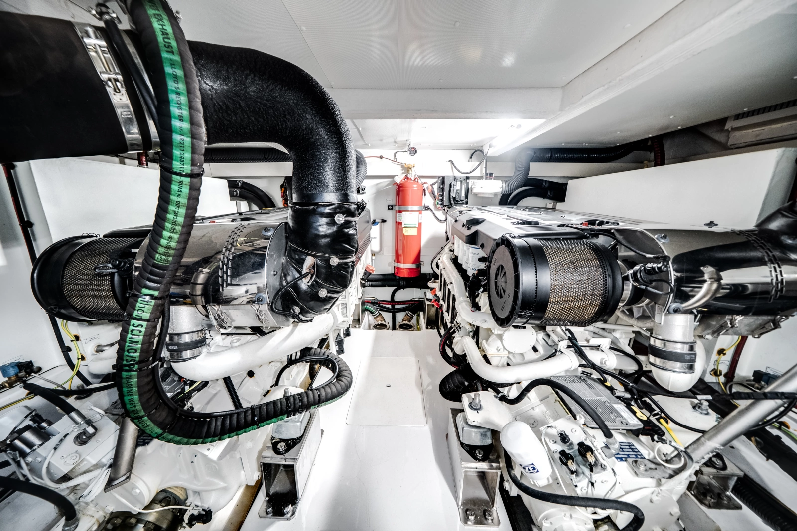 60ft Azimut Yacht For Sale