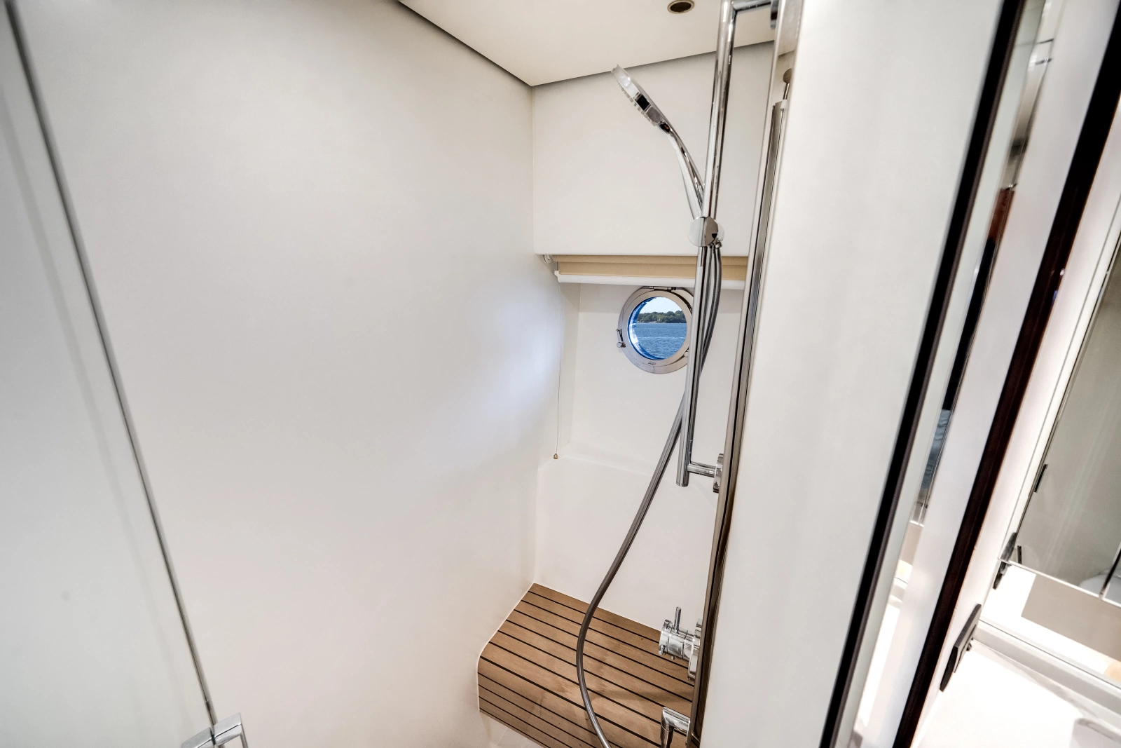 60ft Azimut Yacht For Sale