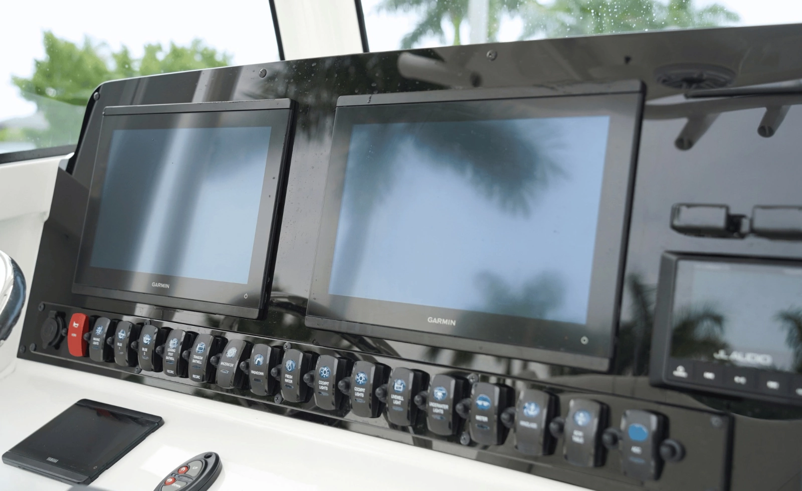 2025 Sea Hunt Gamefish 27FS
