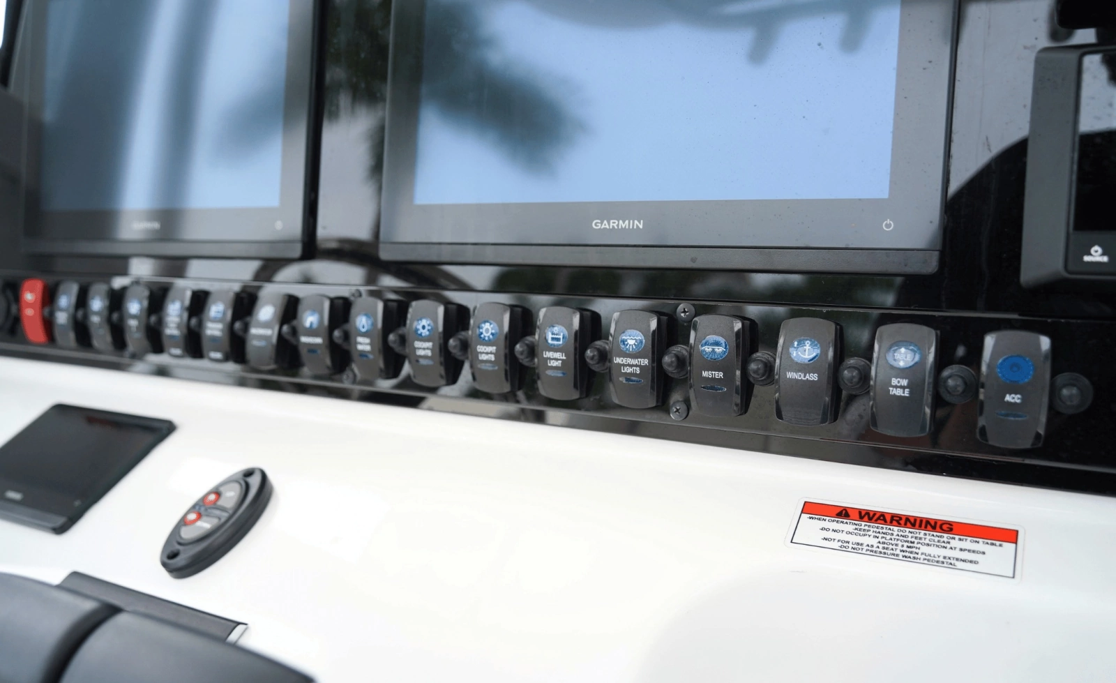 2025 Sea Hunt Gamefish 27FS
