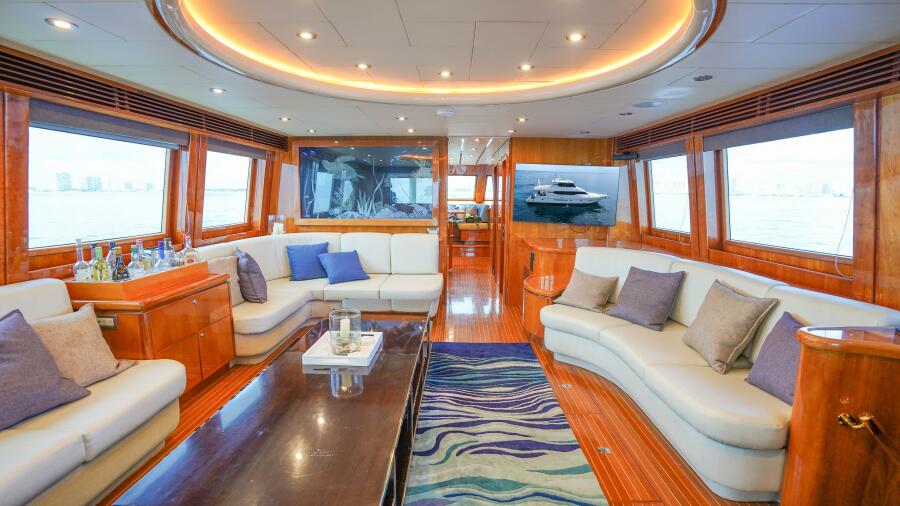 2001 Motor Yacht 82MY