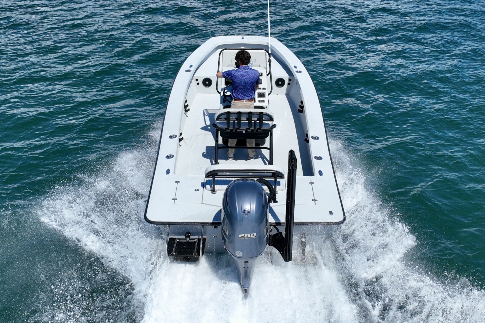 2022 Intruder 23