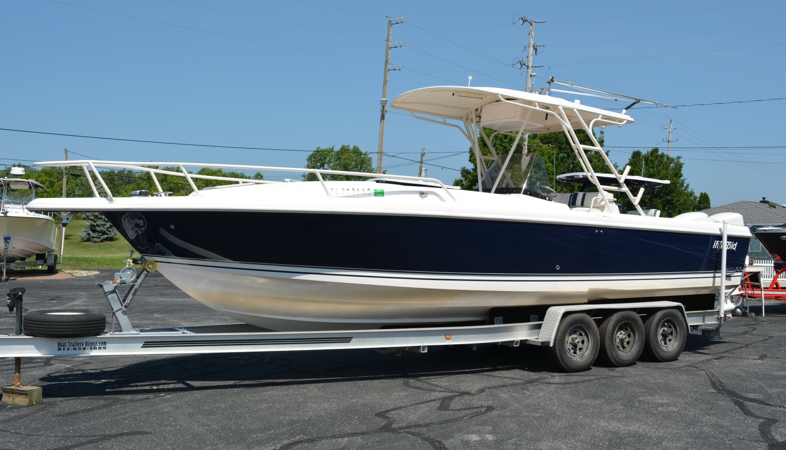 2001 Intrepid 322 Cuddy