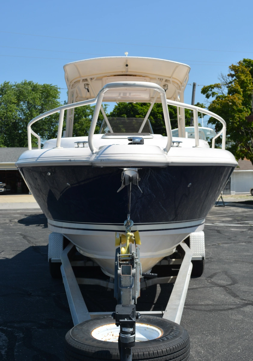 2001 Intrepid 322 Cuddy